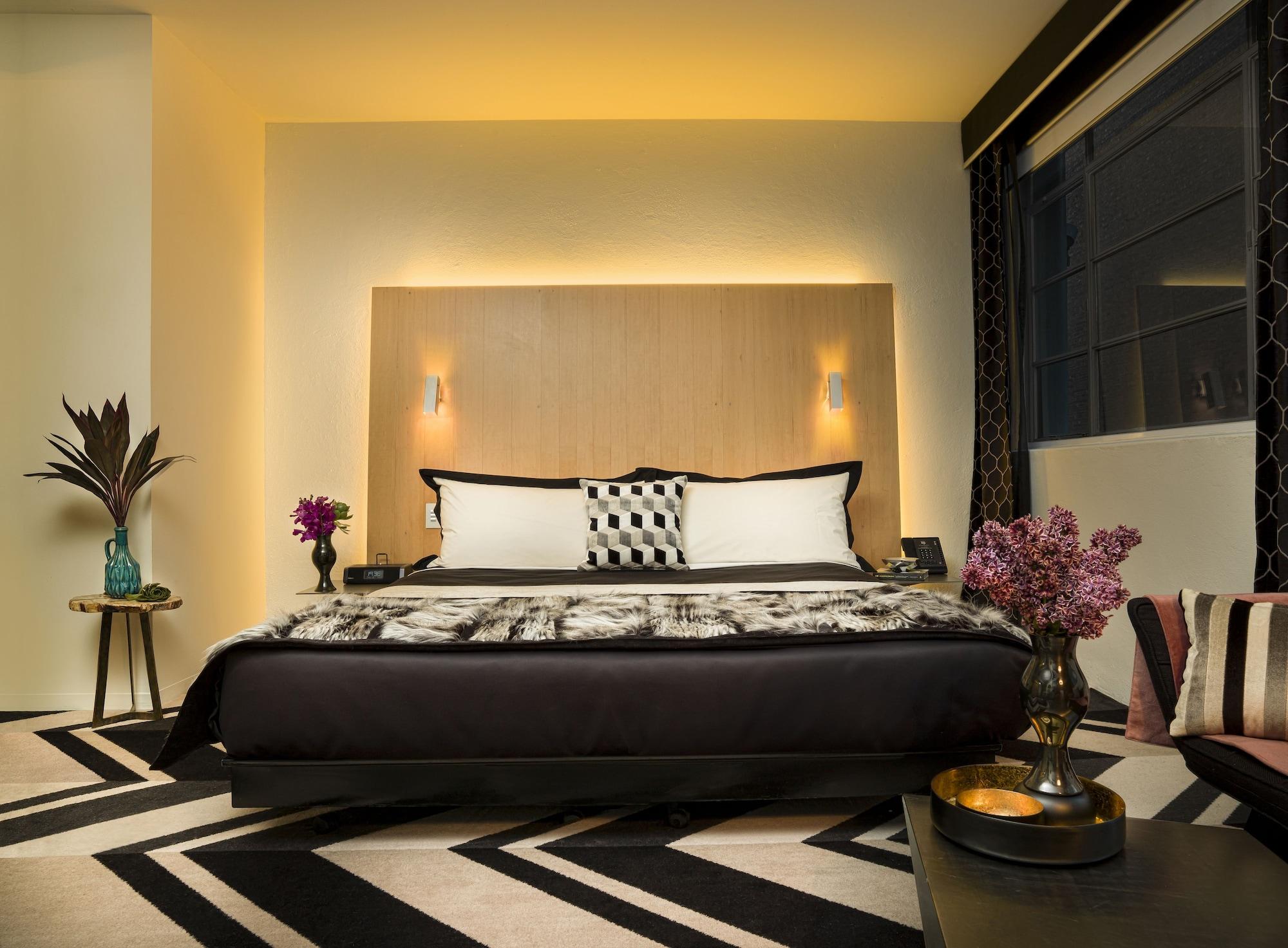 Adelphi Hotel Melburne Exterior foto A bedroom at the Mandarin Oriental, Bangkok